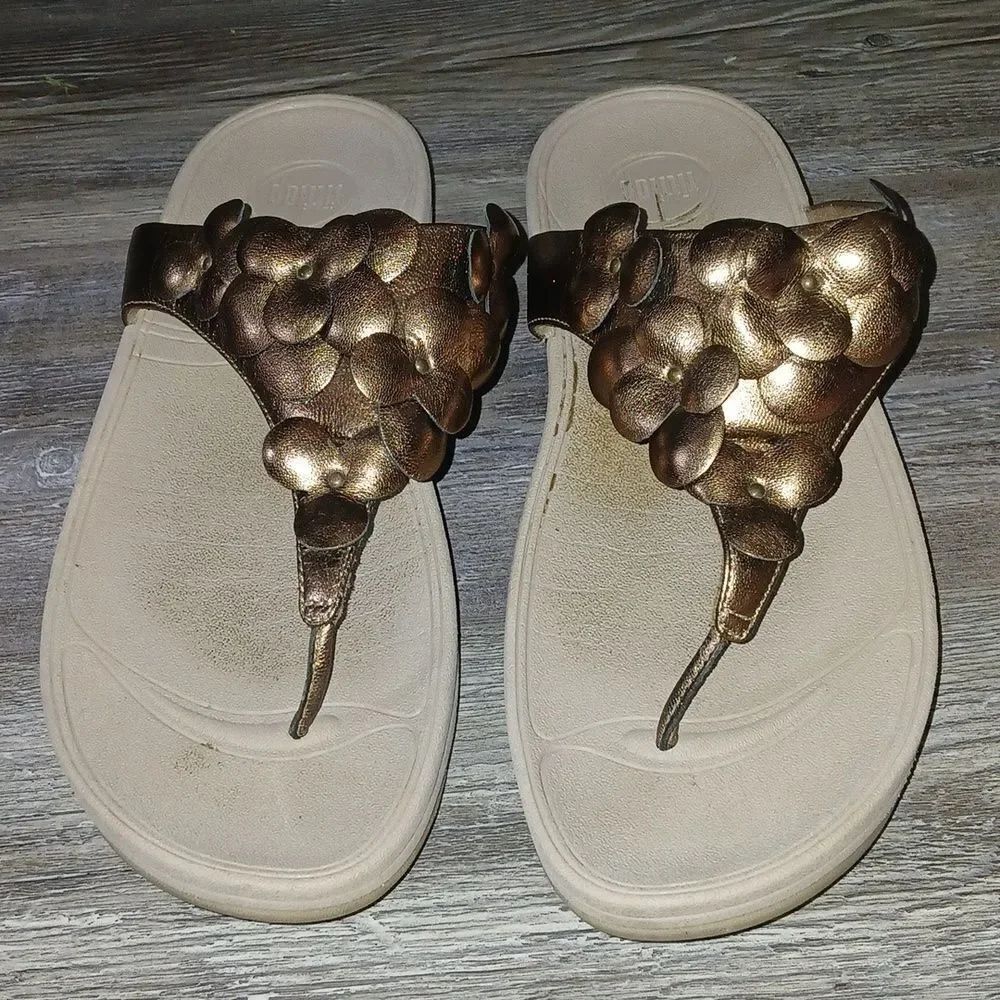 Fitflop fleur florla metallic thing wedge sandals  flip flops  Sz 11  EUC